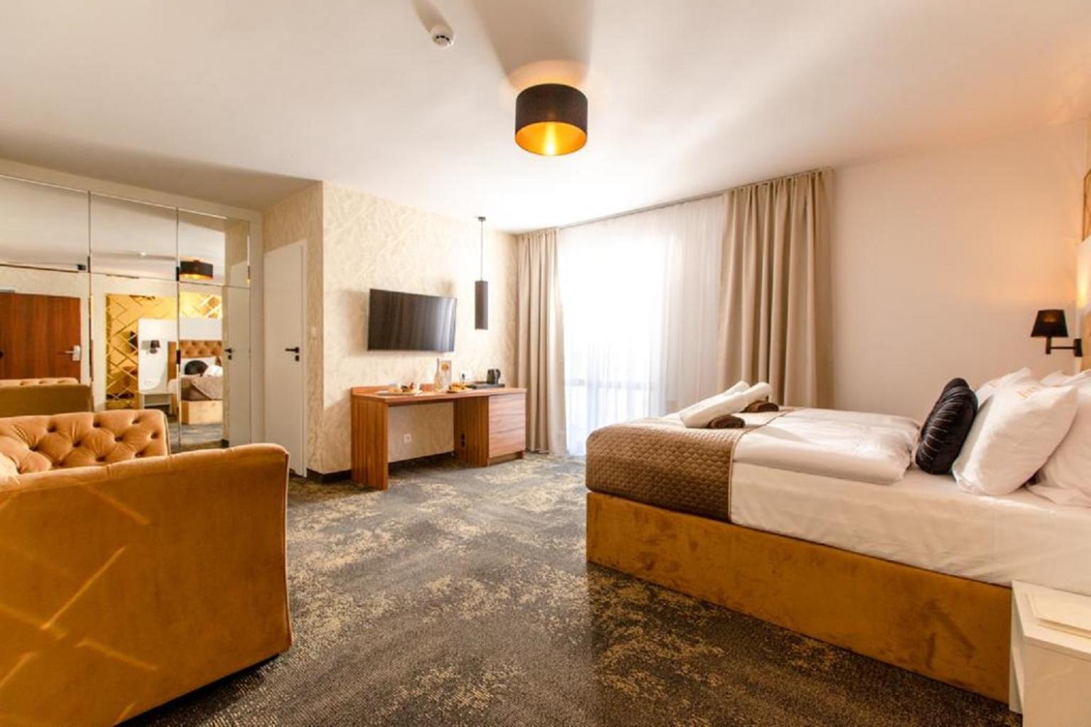 Promocje Amber Park Spa Нехоже Экстерьер фото