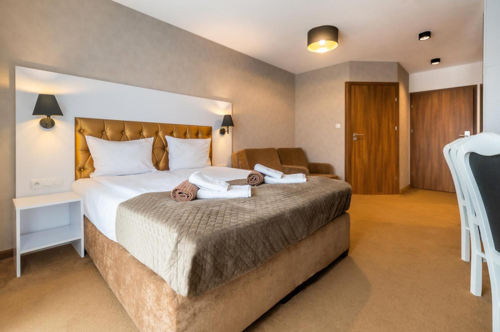 Promocje Amber Park Spa Нехоже Экстерьер фото